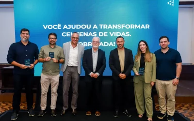 Six Propaganda é homenageada nos 20 anos da Junior Achievement em Alagoas